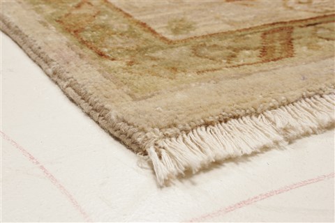 Oushak Beige Hand Knotted 80 X 100 Area Rug 250-21712 Image 19