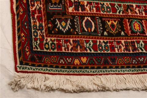 Qashqai Red Hand Knotted 69 X 102 Area Rug 100-21719 Image 1