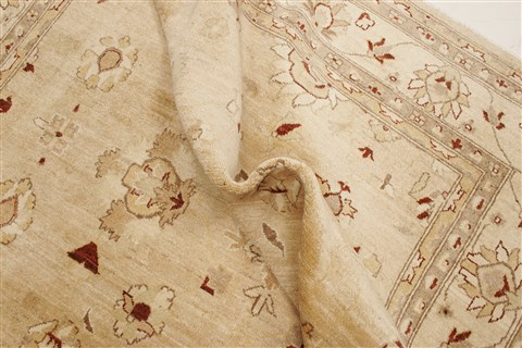 Pishavar Beige Hand Knotted 83 X 99 Area Rug 250-21720 Image 5