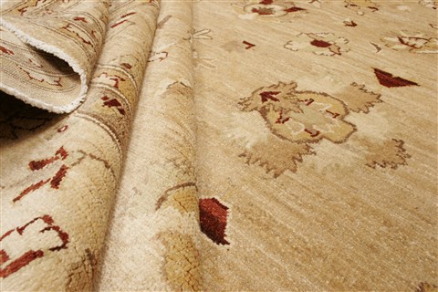 Pishavar Beige Hand Knotted 83 X 99 Area Rug 250-21720 Image 7