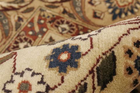 Jaipur Yellow Hand Knotted 82 X 102 Area Rug 250-21752 Image 2