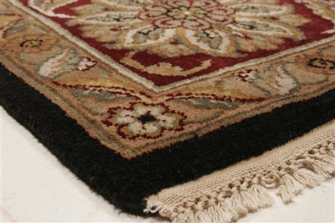 Agra Black Hand Knotted 80 X 102 Area Rug 250-21753 Image 19