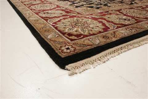 Agra Black Hand Knotted 80 X 102 Area Rug 250-21753 Image 20