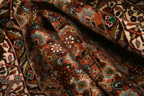 Bidjar Red Hand Knotted 67 X 98 Area Rug 100-21759 Image 5