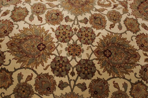 Agra Beige Hand Knotted 711 X 101 Area Rug 250-21767 Image 17