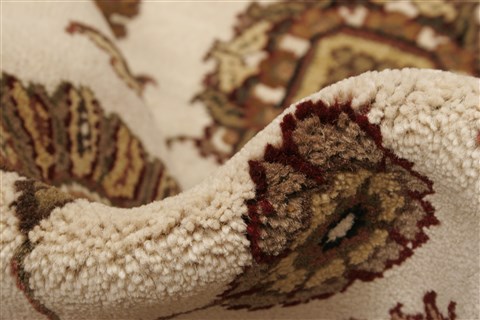 Agra Beige Hand Knotted 711 X 100 Area Rug 250-21777 Image 4