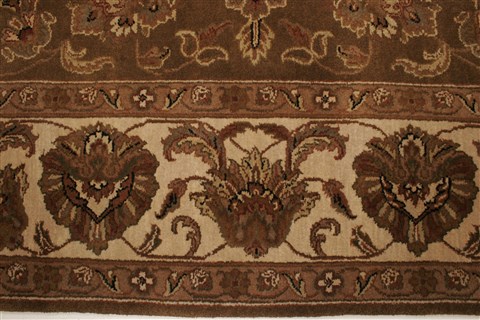 Agra Brown Hand Knotted 83 X 100 Area Rug 250-21786 Image 14