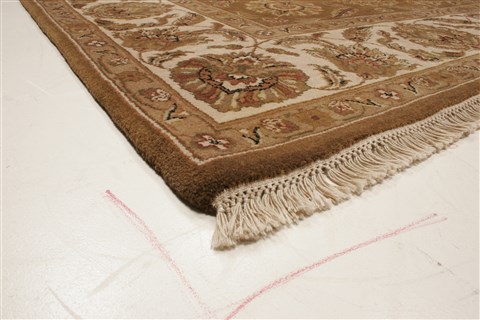 Agra Brown Hand Knotted 83 X 100 Area Rug 250-21786 Image 21