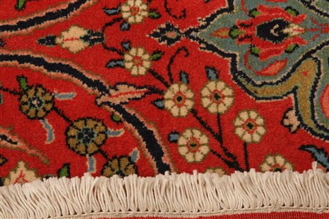 Sarouk Red Hand Knotted 71 X 100 Area Rug 100-21787 Image 15