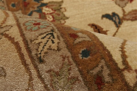 Agra Beige Hand Knotted 81 X 910 Area Rug 250-21788 Image 1