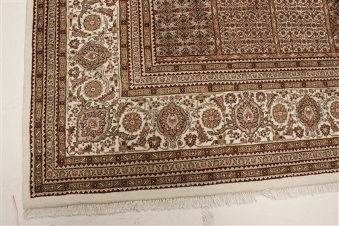 Tabriz Beige Hand Knotted 710 X 910 Area Rug 250-21794 Image 18