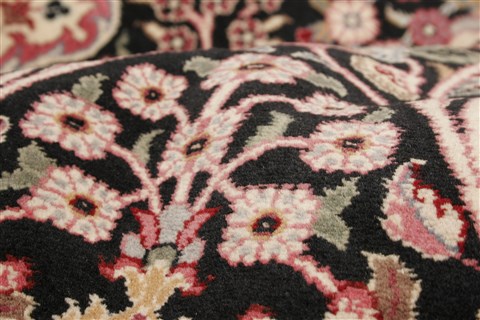 Pak-Persian Black Hand Knotted 81 X 105 Area Rug 250-21795 Image 4
