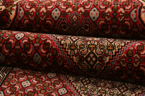Sanandaj Red Runner Hand Knotted 29 X 133 Area Rug 100-21798 Image 4