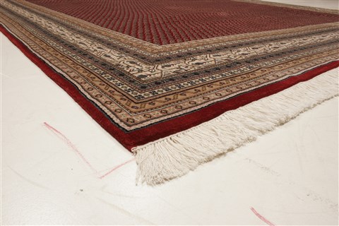 Tabriz Red Hand Knotted 82 X 100 Area Rug 250-21845 Image 18