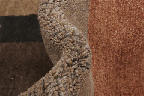 Modern Multicolor Hand Knotted 81 X 101 Area Rug 100-21847 Image 3