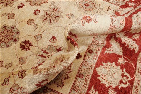 Pishavar Beige Hand Knotted 71 X 103 Area Rug 250-21866 Image 5