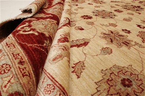 Pishavar Beige Hand Knotted 71 X 103 Area Rug 250-21866 Image 7