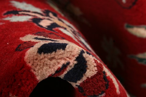 Kashan Red Hand Knotted 61 X 92 Area Rug 100-21871 Image 1