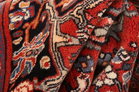 Bidjar Red Hand Knotted 68 X 108 Area Rug 100-21876 Image 3