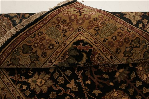 Agra Black Hand Knotted 42 X 60 Area Rug 250-21903 Image 6