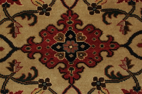 Agra Beige Hand Knotted 41 X 711 Area Rug 250-21905 Image 15