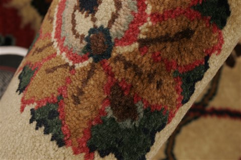Agra Beige Hand Knotted 41 X 711 Area Rug 250-21905 Image 1