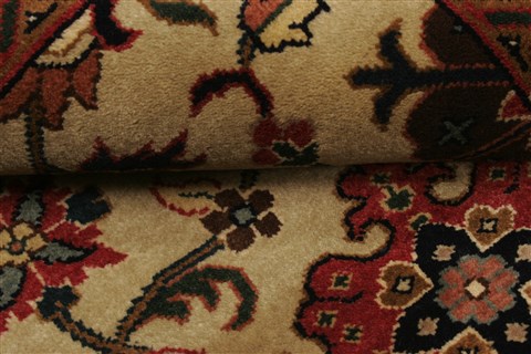 Agra Beige Hand Knotted 41 X 711 Area Rug 250-21905 Image 6