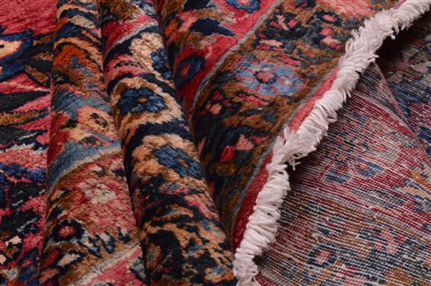 Yazd Red Hand Knotted 115 X 173 Area Rug 100-21921 Image 1