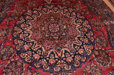 Yazd Red Hand Knotted 115 X 173 Area Rug 100-21921 Image 9