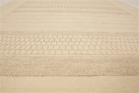 Gabbeh Beige Hand Knotted 40 X 61 Area Rug 250-21946 Image 10