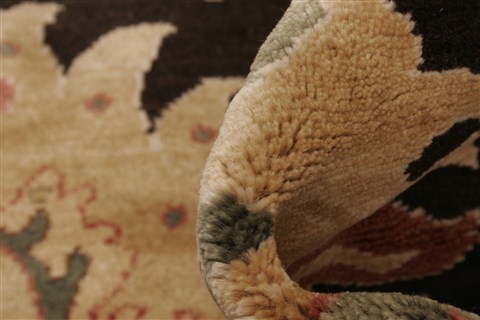 Chobi Black Hand Knotted 69 X 100 Area Rug 250-21981 Image 3