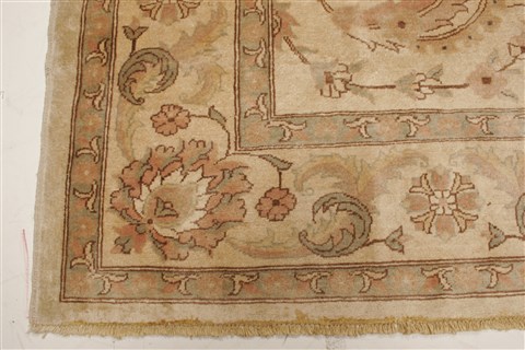 Pishavar Beige Hand Knotted 86 X 105 Area Rug 250-21986 Image 17