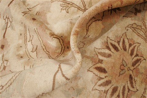 Pishavar Beige Hand Knotted 86 X 105 Area Rug 250-21986 Image 5