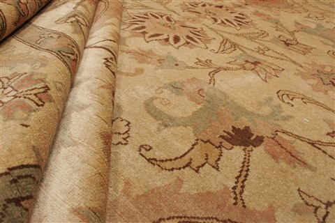 Pishavar Beige Hand Knotted 86 X 105 Area Rug 250-21986 Image 6