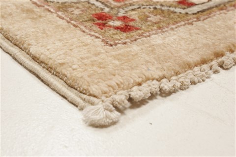 Pishavar Beige Hand Knotted 80 X 91 Area Rug 250-21989 Image 20