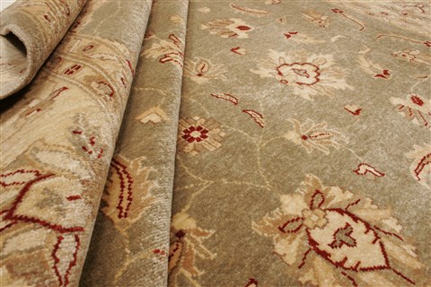 Pishavar Grey Hand Knotted 81 X 96 Area Rug 250-22011 Image 7