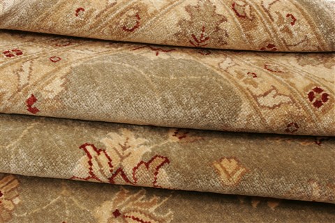 Pishavar Grey Hand Knotted 81 X 96 Area Rug 250-22011 Image 8
