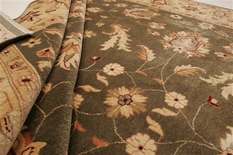 Pishavar Green Hand Knotted 83 X 97  Area Rug 250-22021 Image 6