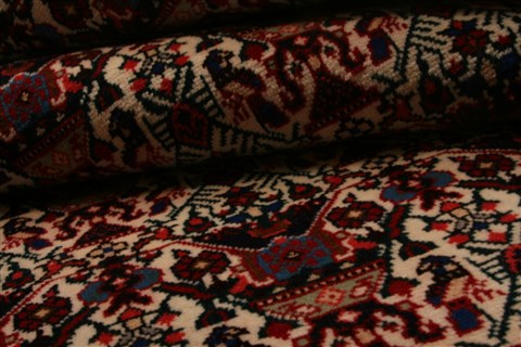 Abadeh Red Hand Knotted 35 X 51 Area Rug 100-22087 Image 6