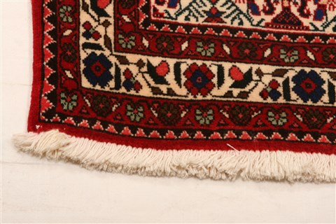 Abadeh Red Hand Knotted 35 X 51 Area Rug 100-22087 Image 11
