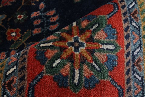 Gabbeh Blue Hand Knotted 89 X 119 Area Rug 250-22102 Image 2