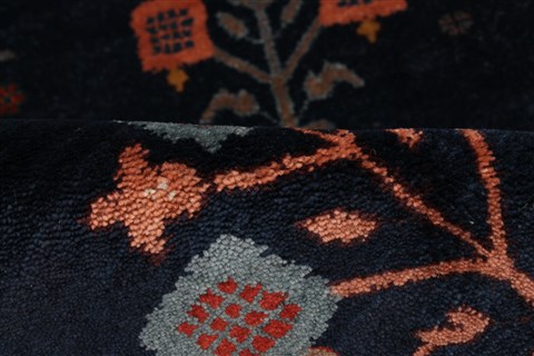 Gabbeh Blue Hand Knotted 89 X 119 Area Rug 250-22102 Image 3