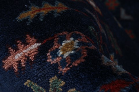 Gabbeh Blue Hand Knotted 89 X 119 Area Rug 250-22102 Image 5
