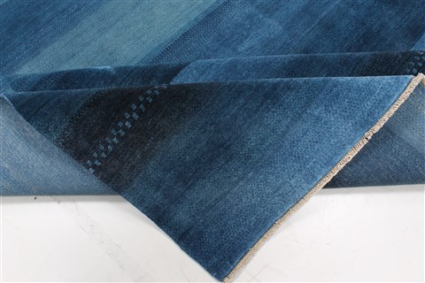 Gabbeh Blue Hand Knotted 91 X 1111 Area Rug 250-22141 Image 15