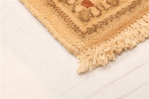 Kerman Beige Hand Knotted 31 X 55 Area Rug 100-22166 Image 17