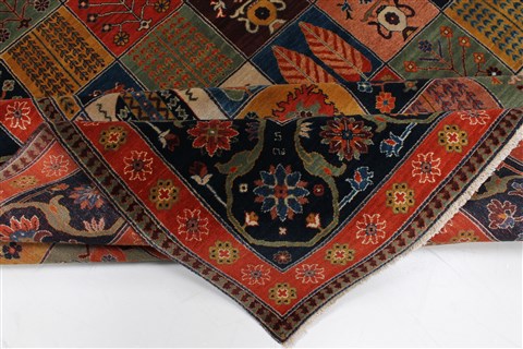 Bakhtiar Multicolor Square Hand Knotted 811 X 911 Area Rug 250-22174 Image 22