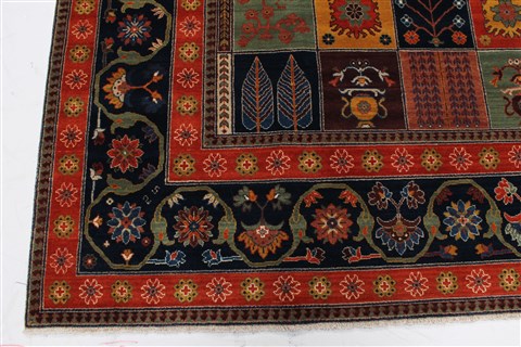 Bakhtiar Multicolor Square Hand Knotted 811 X 911 Area Rug 250-22174 Image 5