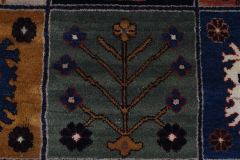 Bakhtiar Multicolor Square Hand Knotted 811 X 911 Area Rug 250-22174 Image 7