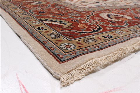 Serapi Beige Hand Knotted 810 X 119 Area Rug 250-22177 Image 6