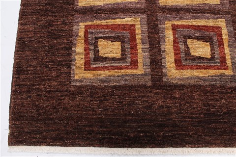 Gabbeh Brown Hand Knotted 94 X 118 Area Rug 250-22204 Image 4
